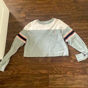 Champion cropped crew neck!